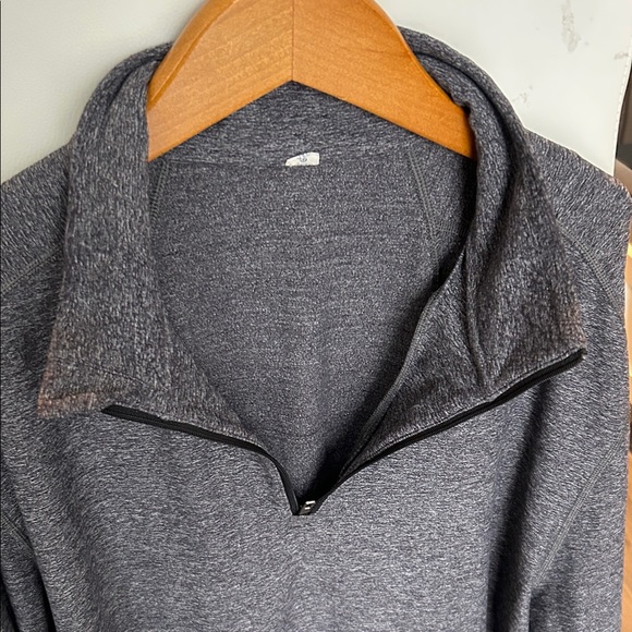 Lululemon Men’s Gray Half-Zip Performance Pullover Top Size XL - Picture 4 of 15